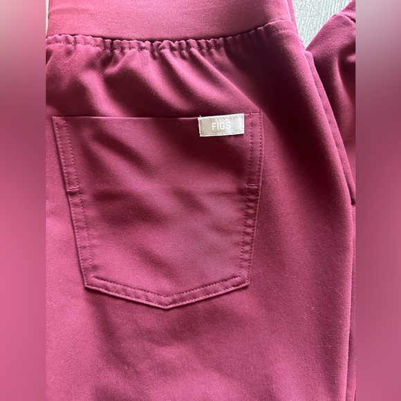 Women's Burgundy Zamora 2.0 ™ - High Waisted Petite Jogger Scrub Pants - Picture 5 of 5